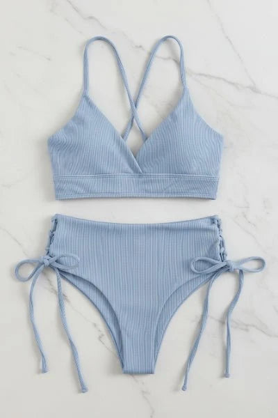 Bikini con Escote Triangular Espalda Cruzada y Lazos Laterales Ref. 0737 - Marea Bella Swimwear