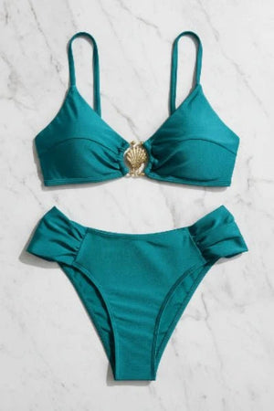 Bikini con Escote Triangular y Adorno Centra Doradol en Concha Ref. 0736 - Marea Bella Swimwear