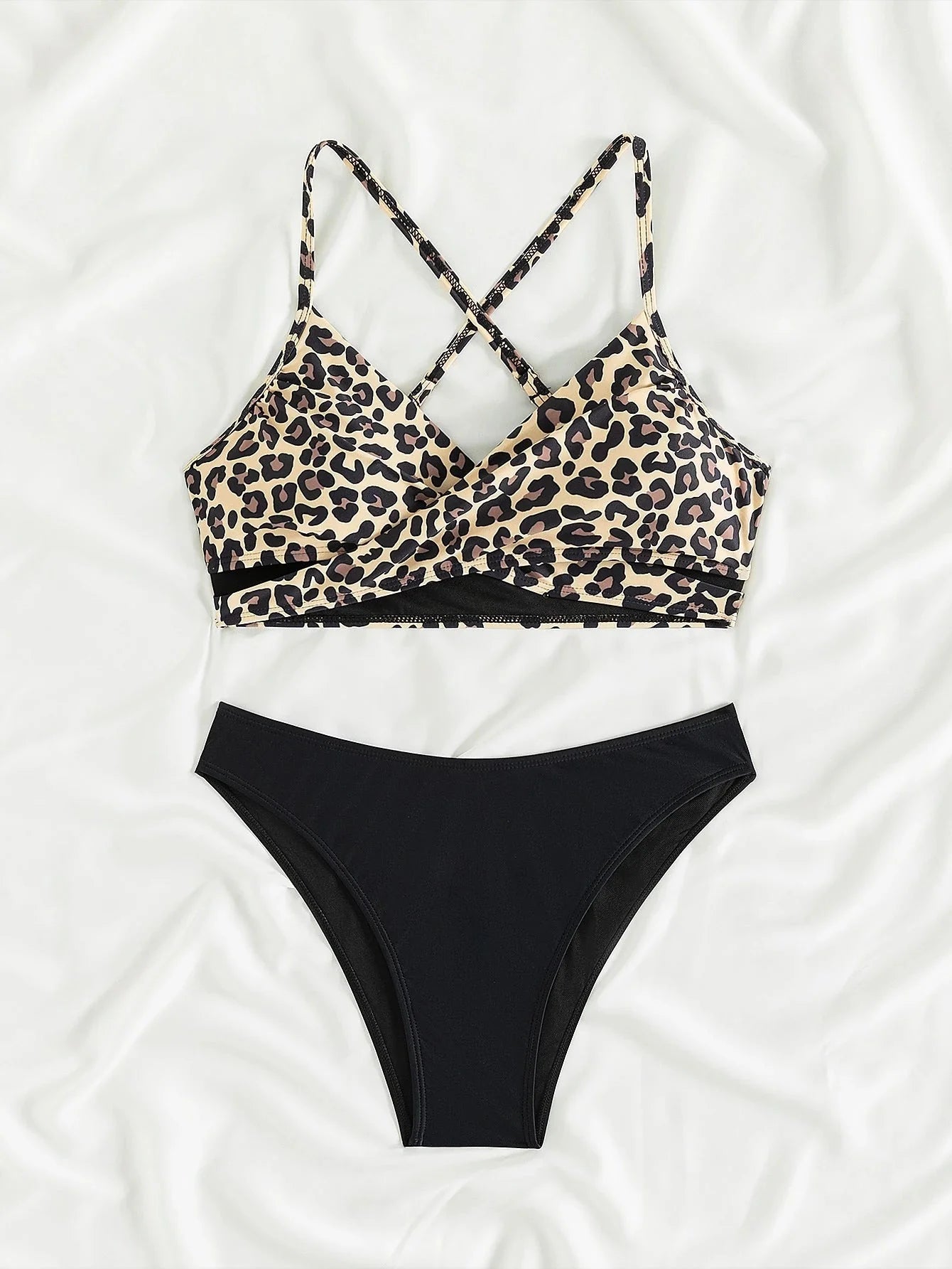 Bikini con Top Animal Print y Recortes Ref. 0525 - Marea Bella Swimwear