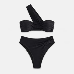 Bikini de Un Hombro con Detalle Retorcido Ref. 0755 - Marea Bella Swimwear