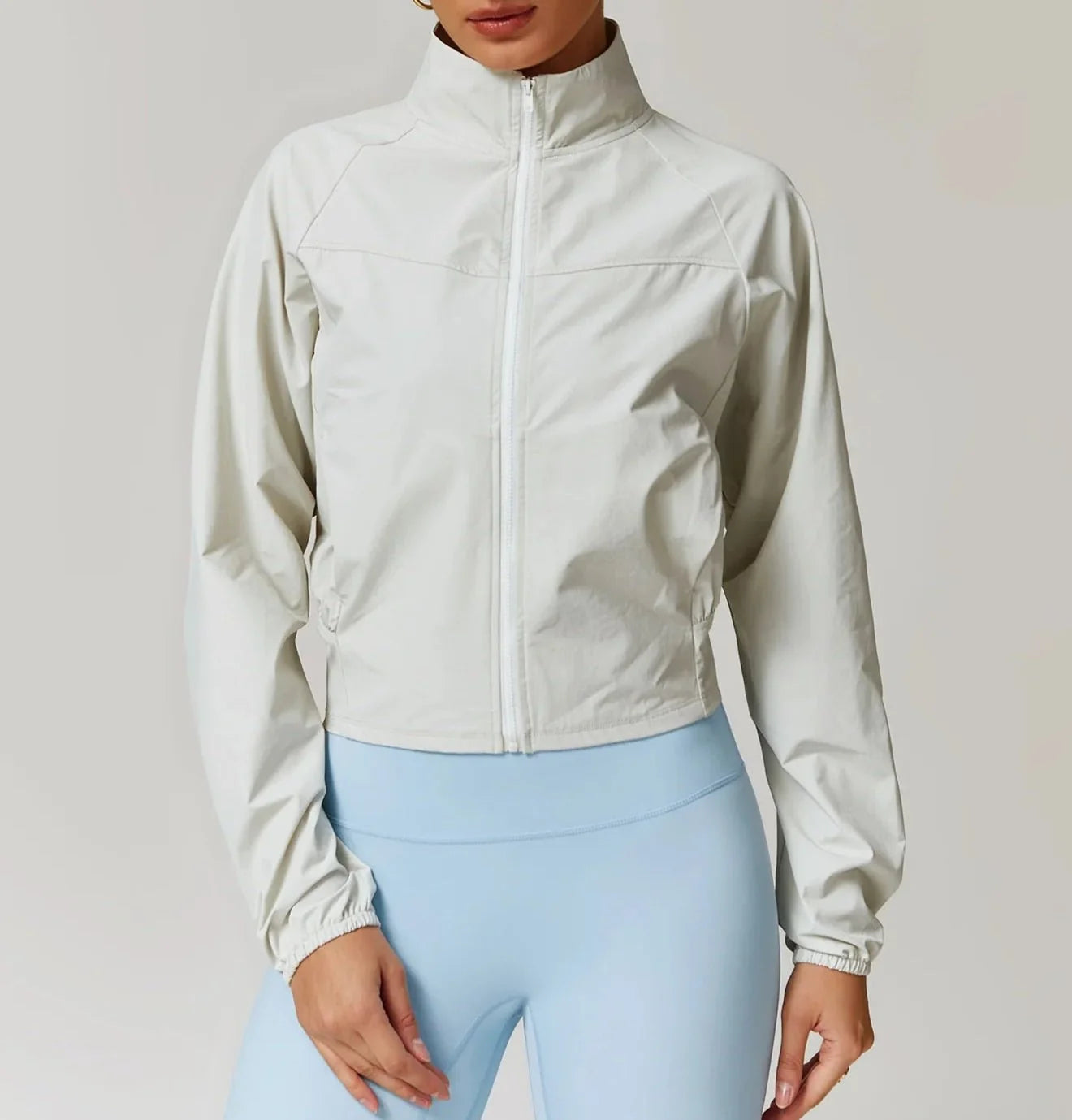 Chaqueta Deportiva Rompevientos con Cierre Frontal y Bolsillos Ref. 1080 - Marea Bella Swimwear