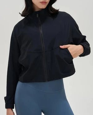 Chaqueta Deportiva Rompevientos con Cierre Frontal y Corte Amplio Ref. 1081 - Marea Bella Swimwear