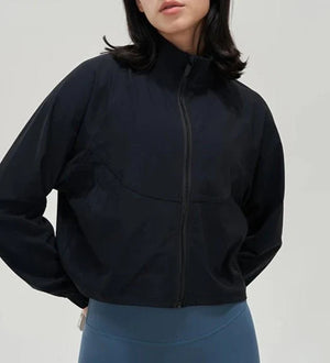 Chaqueta Deportiva Rompevientos con Cierre Frontal y Corte Amplio Ref. 1081 - Marea Bella Swimwear