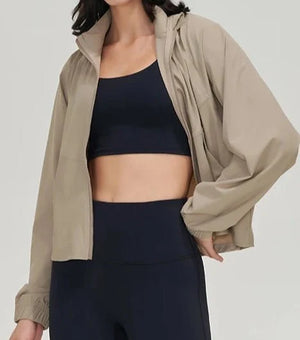 Chaqueta Deportiva Rompevientos con Cierre Frontal y Corte Amplio Ref. 1081 - Marea Bella Swimwear