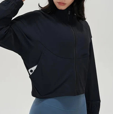 Chaqueta Deportiva Rompevientos con Cierre Frontal y Corte Amplio Ref. 1081 - Marea Bella Swimwear