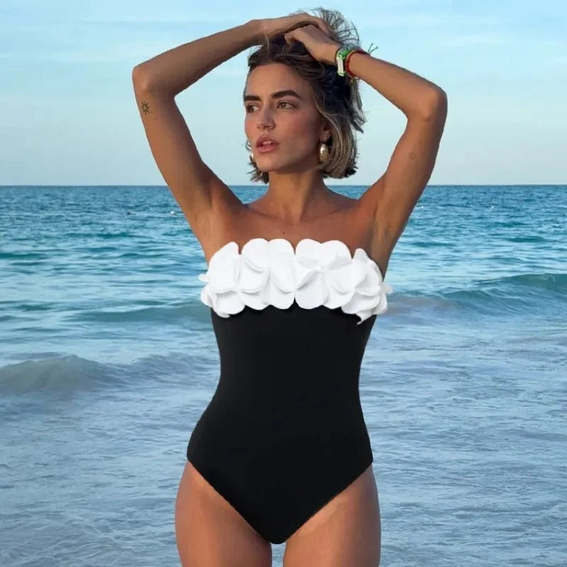 Conjunto con Aplique Floral Ref. 0324 - Marea Bella Swimwear