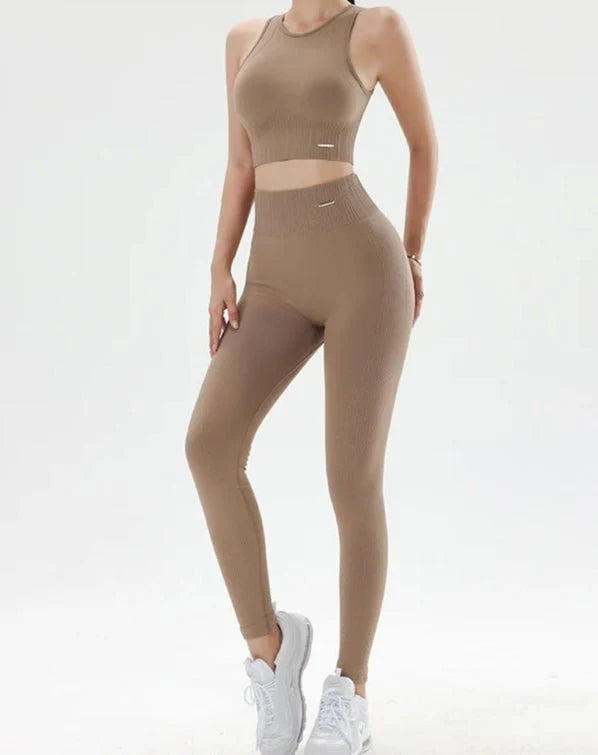 Conjunto Deportivo Acanalado con Top Halter y Leggings Ref. 1043 - Marea Bella Swimwear