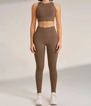 Conjunto Deportivo Acanalado con Top Halter y Leggings Ref. 1043 - Marea Bella Swimwear