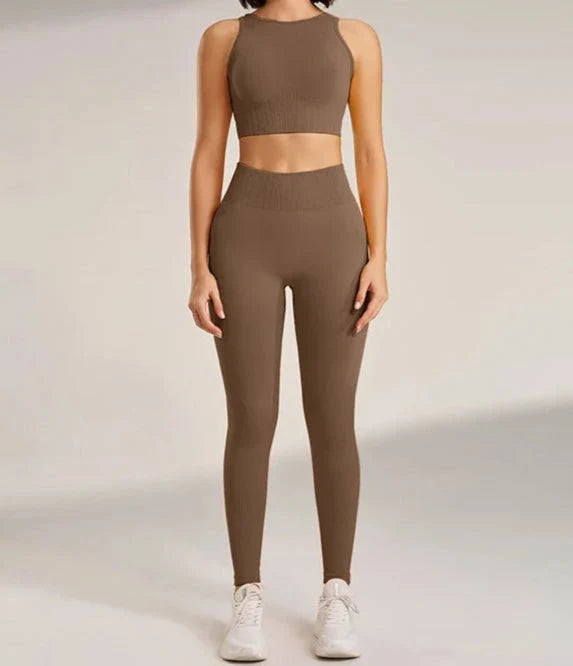 Conjunto Deportivo Acanalado con Top Halter y Leggings Ref. 1043 - Marea Bella Swimwear