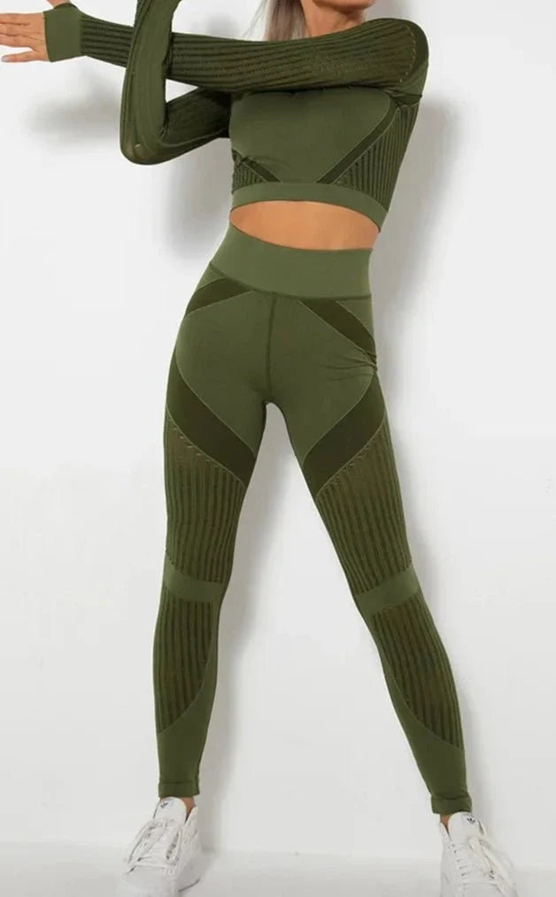 Conjunto Deportivo con Blusa de Manga Larga y Leggings Texturizados Ref. 1048 - Marea Bella Swimwear