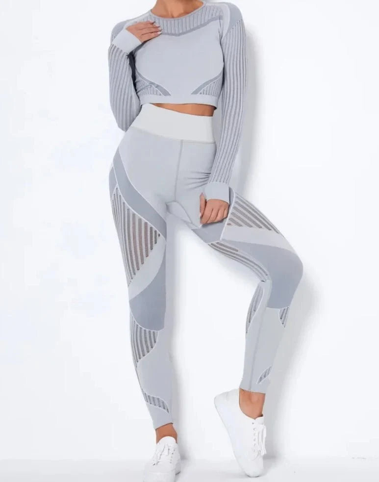 Conjunto Deportivo con Blusa de Manga Larga y Leggings Texturizados Ref. 1048 - Marea Bella Swimwear