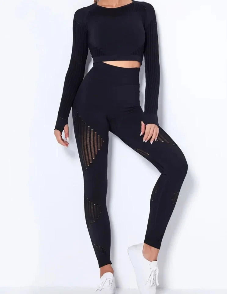 Conjunto Deportivo con Blusa de Manga Larga y Leggings Texturizados Ref. 1048 - Marea Bella Swimwear