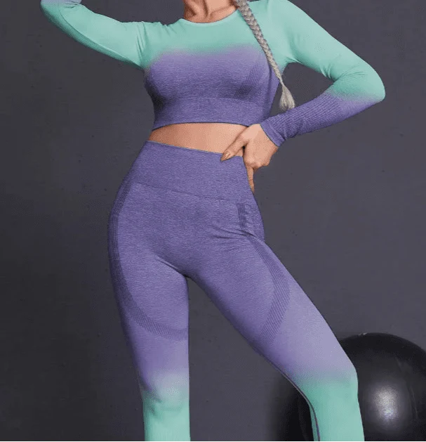 Conjunto Deportivo con Sudadera de Manga Larga y Leggings Ref. 1033 - Marea Bella Swimwear
