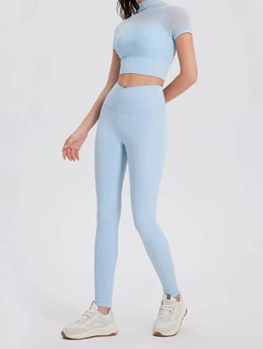 Conjunto Deportivo con Top de Manga Corta en Tul y Leggings Ref. 1041 - Marea Bella Swimwear