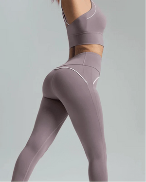 Conjunto Deportivo con Top de Tirantes Medios y Leggings Ref. 1034 - Marea Bella Swimwear