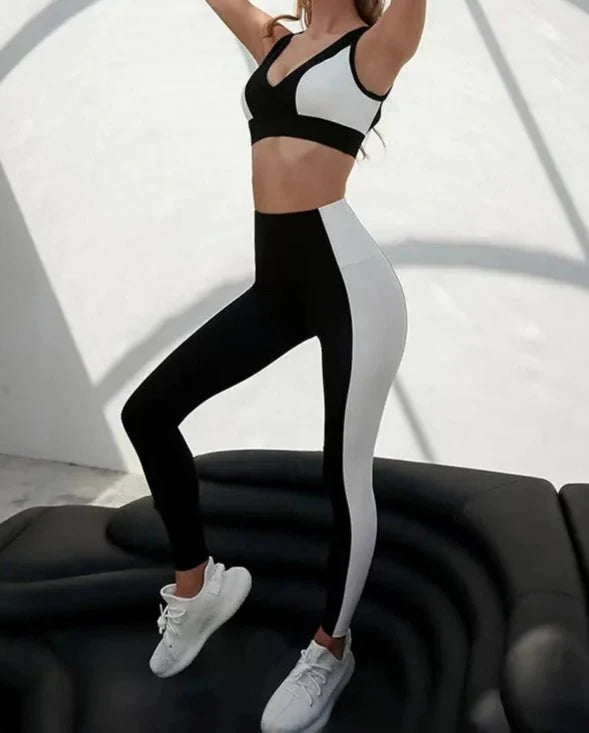 Conjunto Deportivo con Top en Formato V y Leggings Ref. 1037 - Marea Bella Swimwear