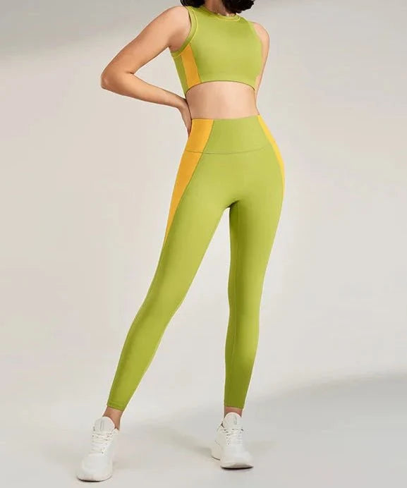 Conjunto Deportivo con Top Halter y Leggings Ref. 1038 - Marea Bella Swimwear