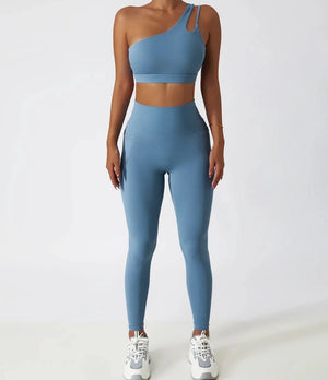 Conjunto Deportivo con Top Un Solo Hombro de Tirantes Dobles y Leggings Ref. 1065 - Marea Bella Swimwear