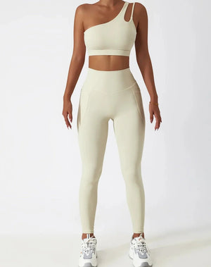 Conjunto Deportivo con Top Un Solo Hombro de Tirantes Dobles y Leggings Ref. 1065 - Marea Bella Swimwear