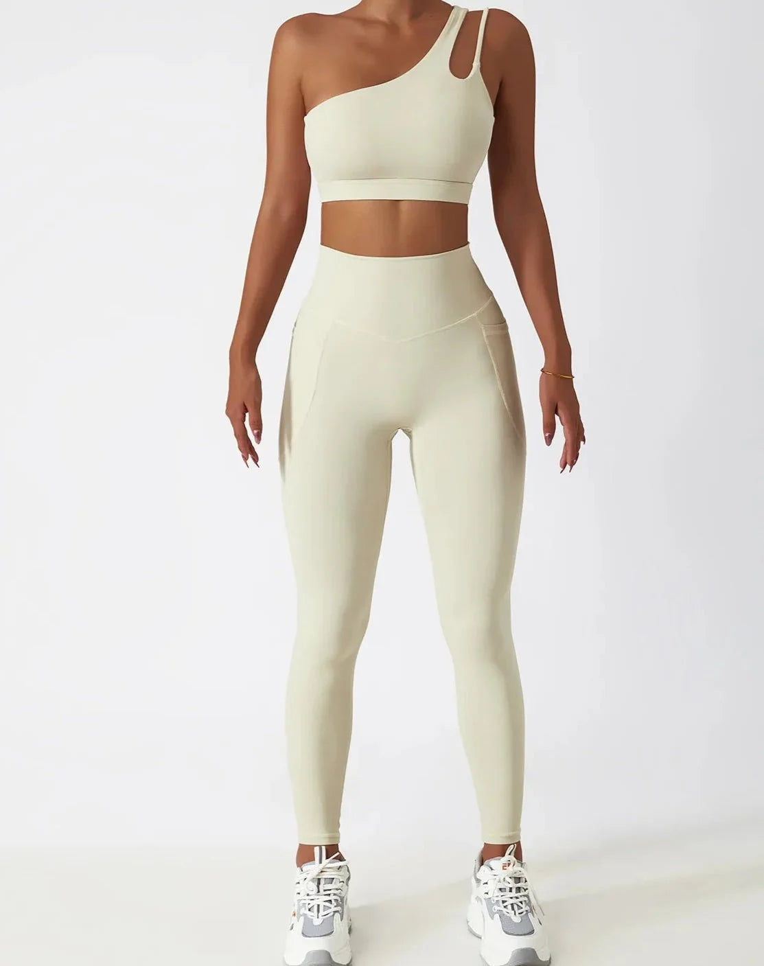 Conjunto Deportivo con Top Un Solo Hombro de Tirantes Dobles y Leggings Ref. 1065 - Marea Bella Swimwear