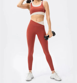 Conjunto Deportivo con Top y Leggings de Cintura Cruzada Ref. 1042 - Marea Bella Swimwear