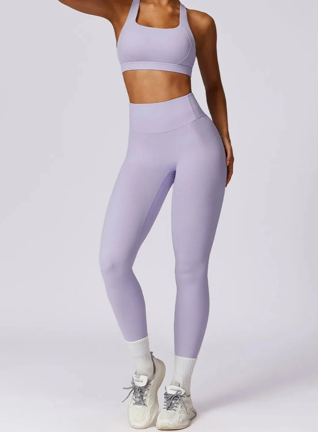 Conjunto Deportivo Liso con Top y Leggings Ref. 1023 - Marea Bella Swimwear