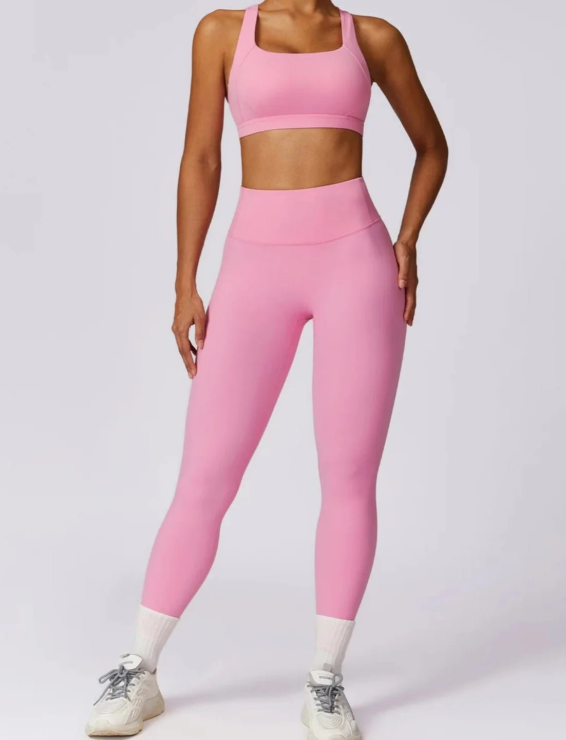Conjunto Deportivo Liso con Top y Leggings Ref. 1023 - Marea Bella Swimwear