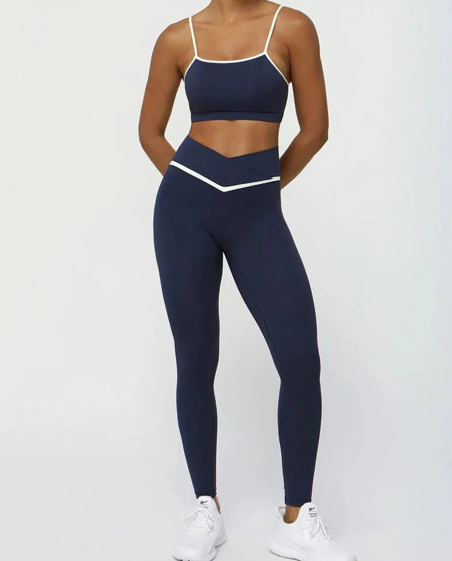 Conjunto Deportivo Top de Tirantes Finos y Leggings Ref. 1046 - Marea Bella Swimwear