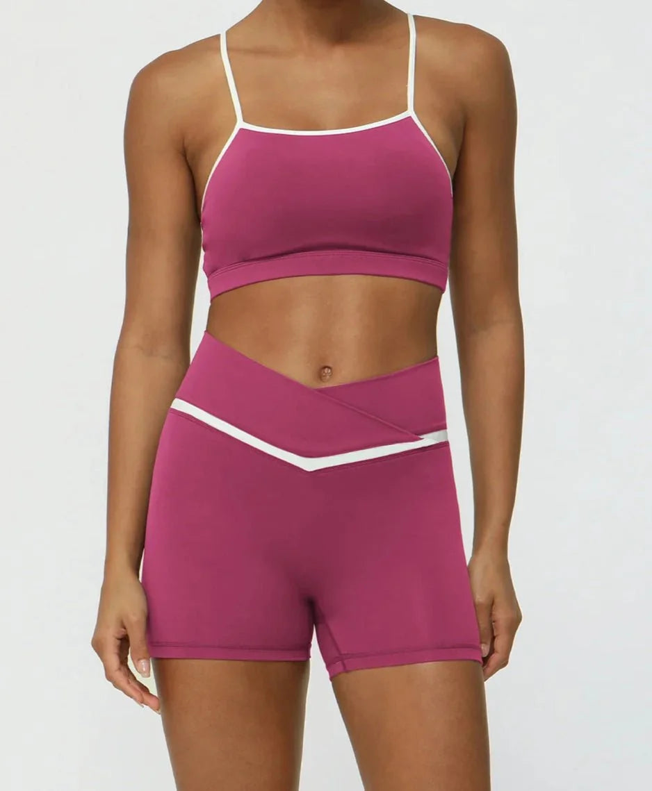 Conjunto Deportivo Top de Tirantes Finos y Short Ref. 1047 - Marea Bella Swimwear