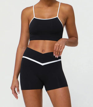 Conjunto Deportivo Top de Tirantes Finos y Short Ref. 1047 - Marea Bella Swimwear