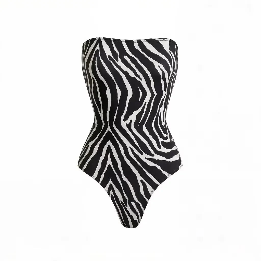 Conjunto Strapless con Falda Pareo Anudada Ref. 0594 - Marea Bella Swimwear