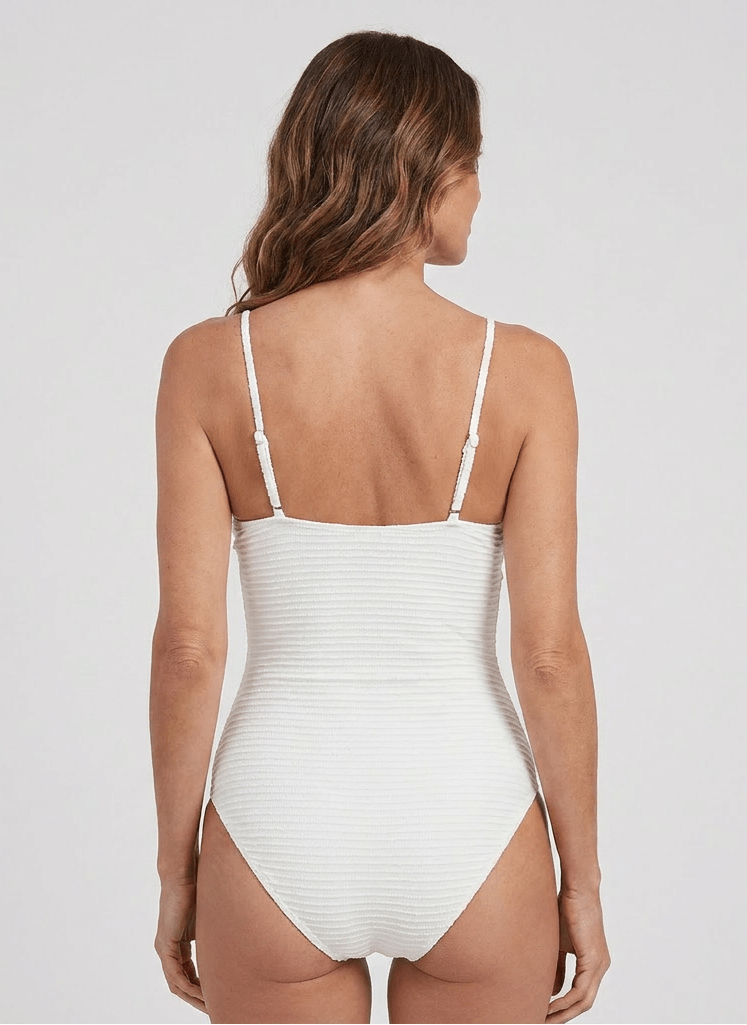 Bañador Escote V con Anilla Central Ref. 0716 - Marea Bella Swimwear