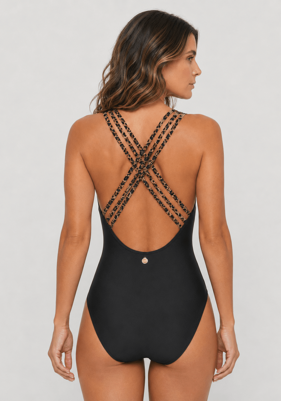 Bañador Escote V con Espalda Cruzada y Bandas Ref. 0183 - Marea Bella Swimwear