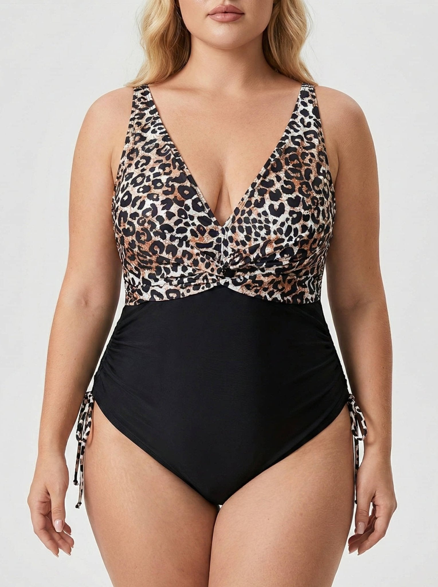 Bañador Plus Size Animal Print con Escote en V Cruzado Ref. 0665 - Marea Bella Swimwear
